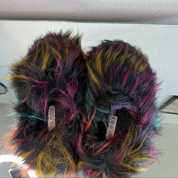 Cute fuzzy house shoe slippers faux fur - Picture 4 of 7